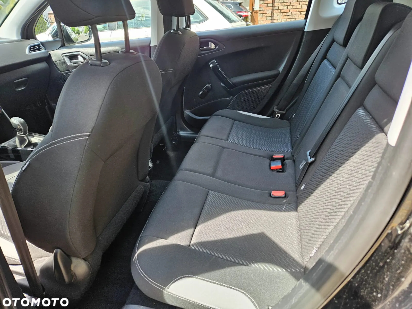 Peugeot 2008 PureTech 100 Active - 6