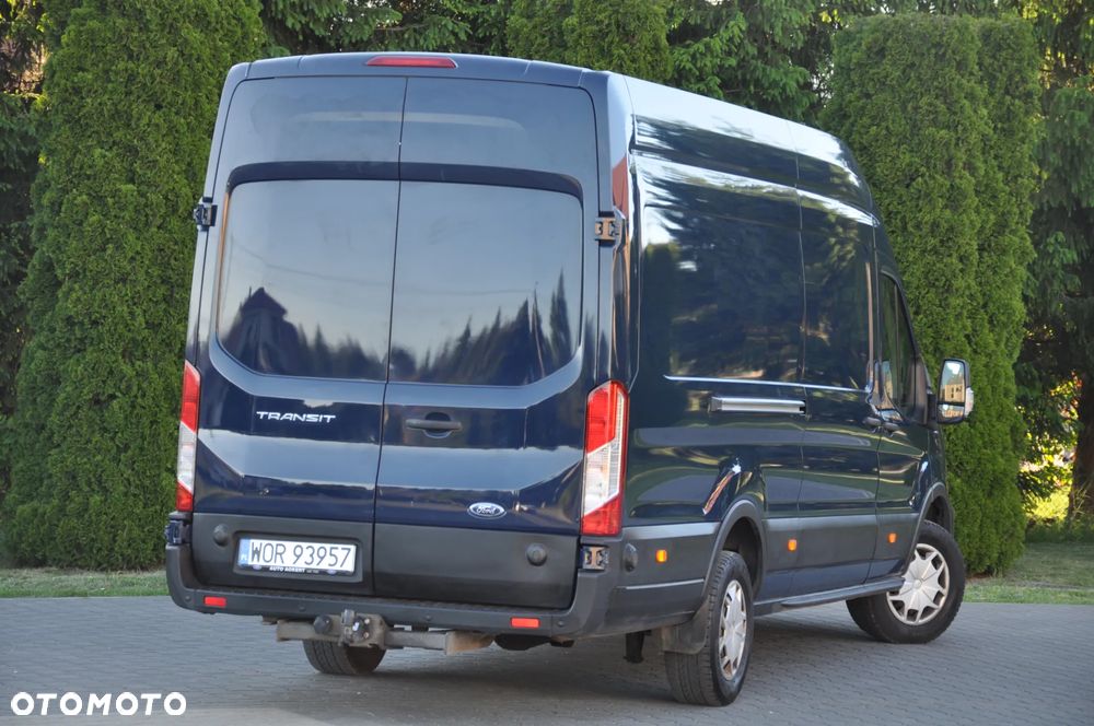 Ford Transit - 12