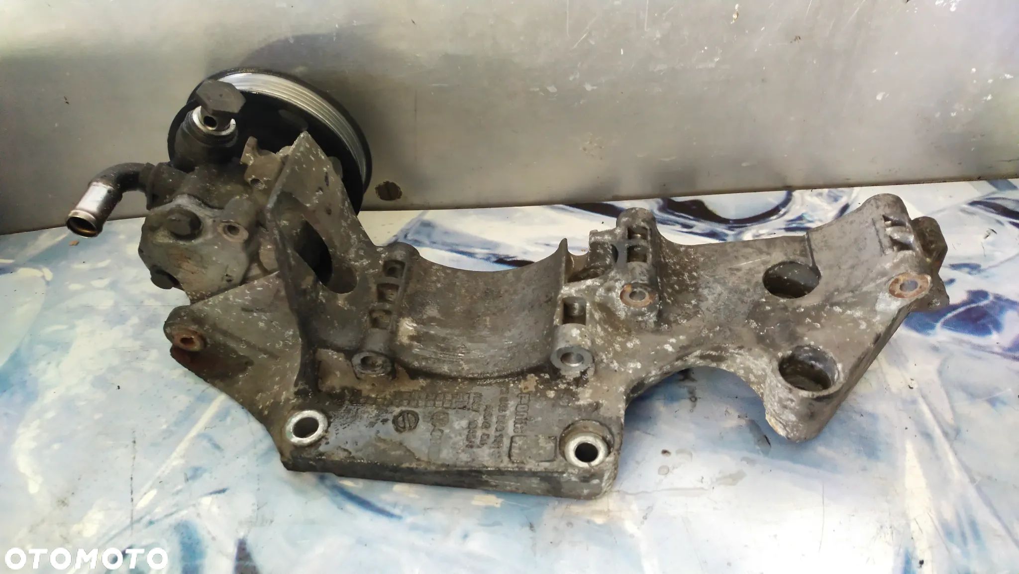 ŁAPA AUDI A3 8L LIFT 1,9 TDI 130 KM ASZ 045903143C - 1
