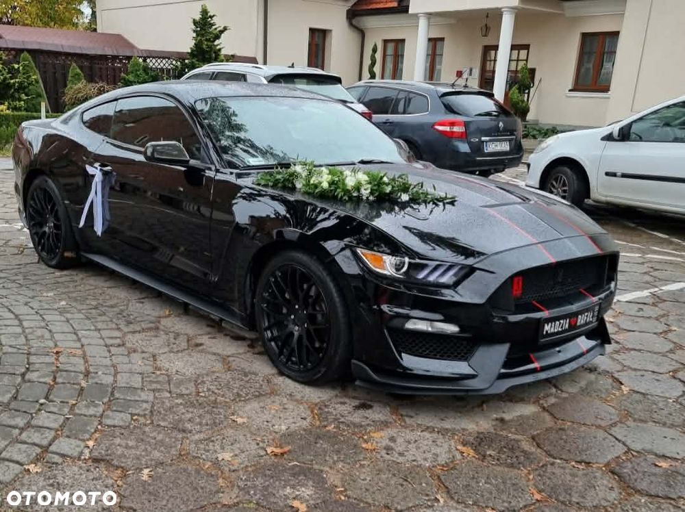 Ford Mustang - 1