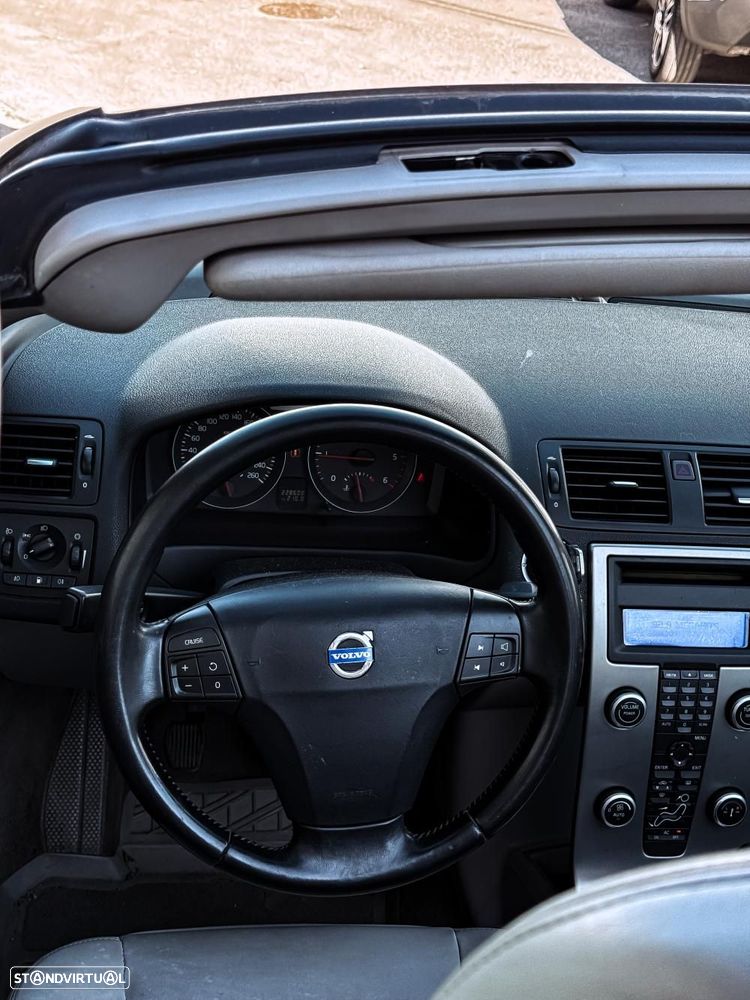 Volvo C70 2.0 D Momentum - 11