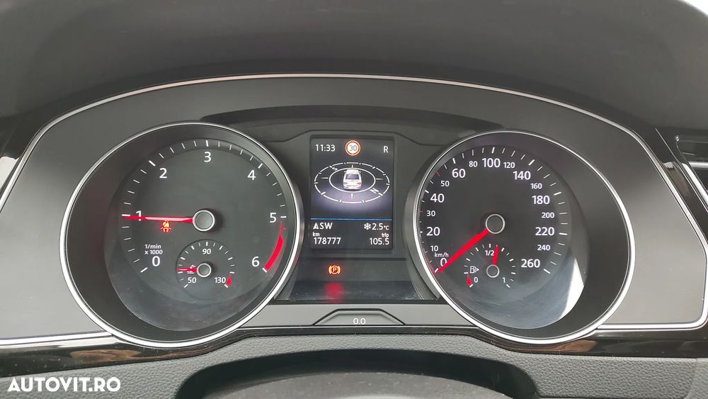 Volkswagen Passat 2.0 TDI (BlueMotion Technology) DSG Highline - 13