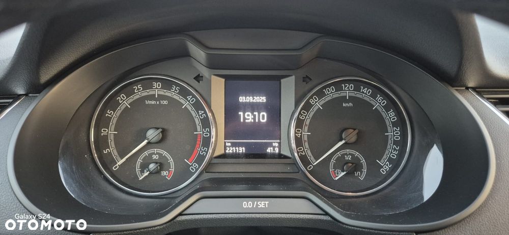 Skoda Octavia 2.0 TDI SCR Ambition DSG - 10