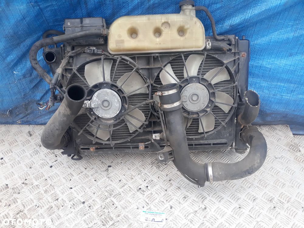 CHŁODNICA TOYOTA AVENSIS II T25 2,0 D4D