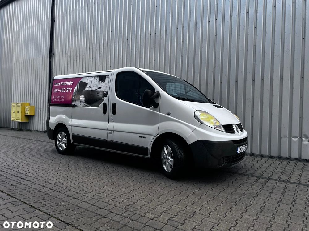 Renault TRAFIC - 2