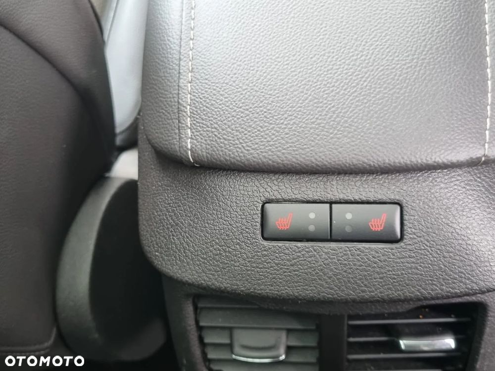 Ford Mondeo Turnier 2.0 TDCi Start-Stopp PowerShift-Aut Titanium - 14