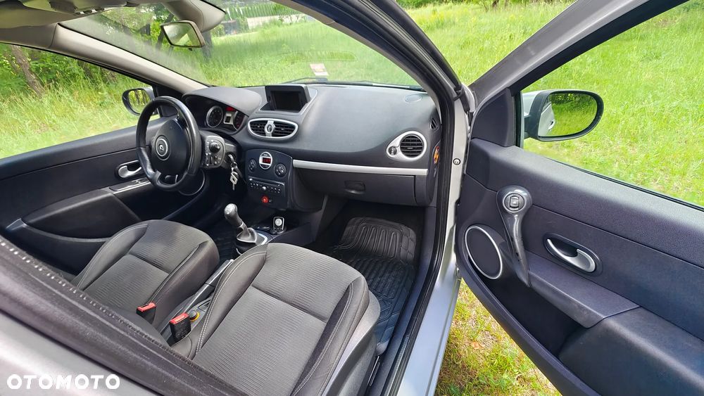 Renault Clio - 5