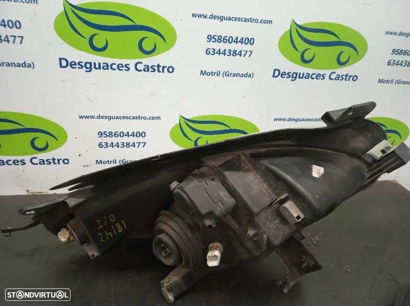 FAROL ESQUERDO CITROEN XSARA PICASSO 2001 - - 2