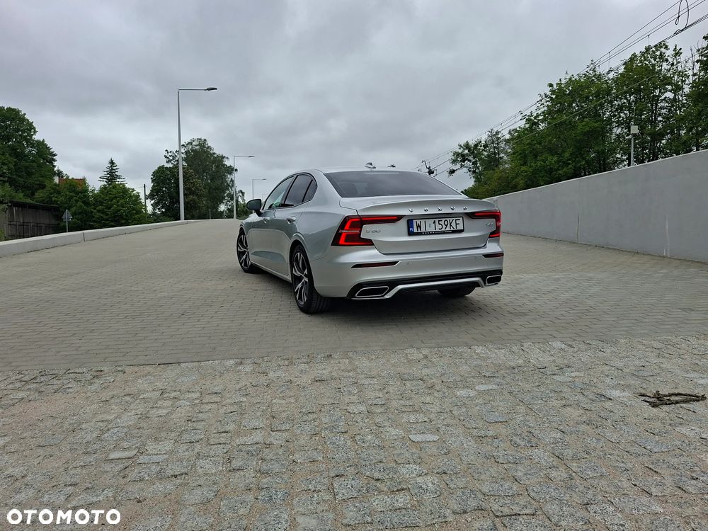 Volvo S60 T4 R-Design - 5