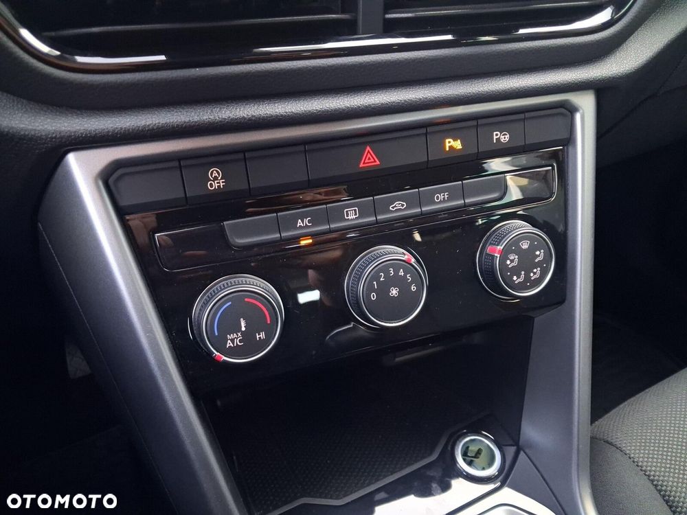 Volkswagen T-Roc 1.5 TSI Life - 23