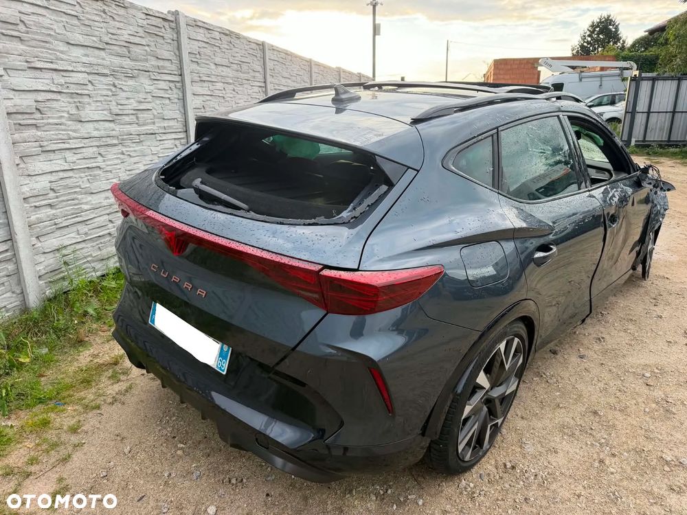 Cupra Formentor 1.5 e-Hybrid DSG VZ - 6