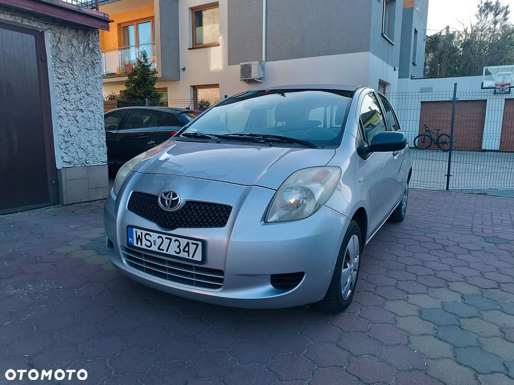 Toyota Yaris 1.0 Terra - 1