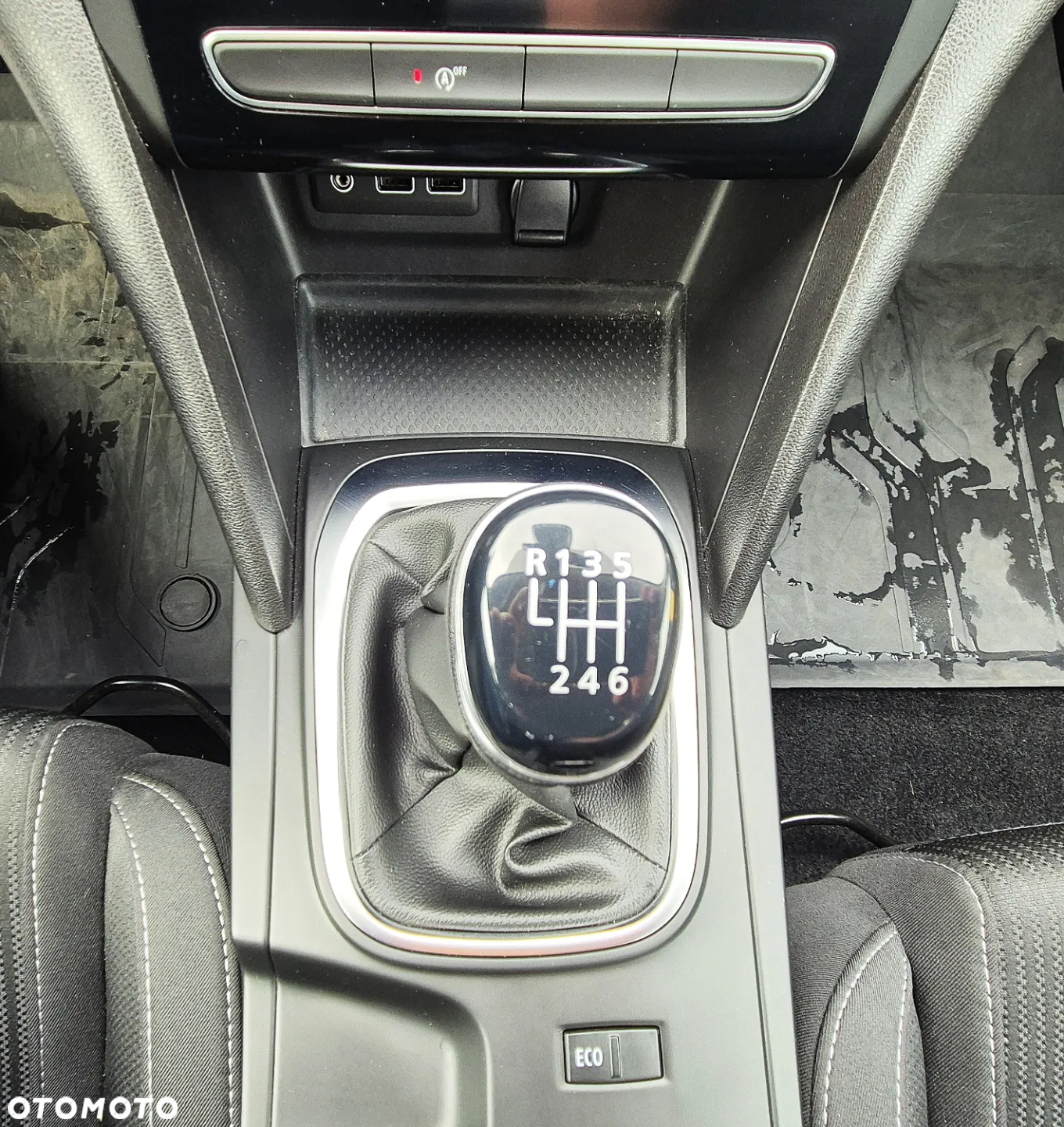 Renault Megane 1.3 TCe FAP Zen - 21