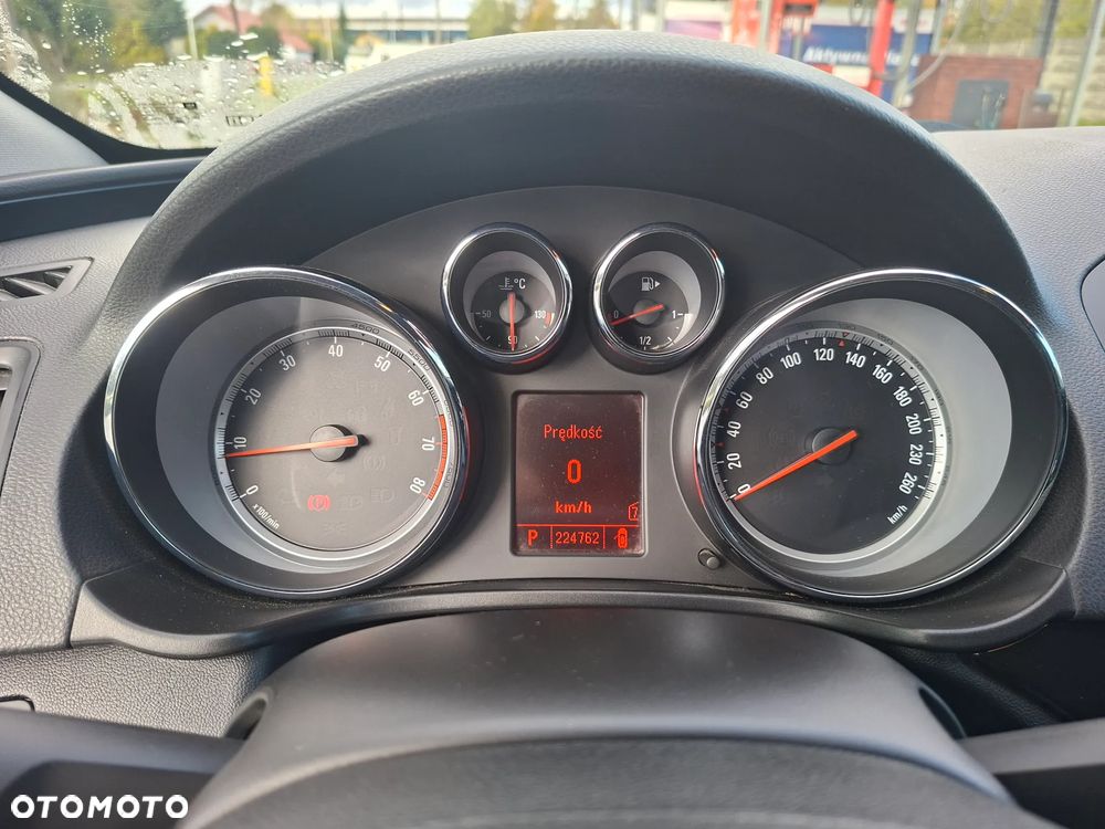 Opel Insignia 2.0 T Cosmo - 29