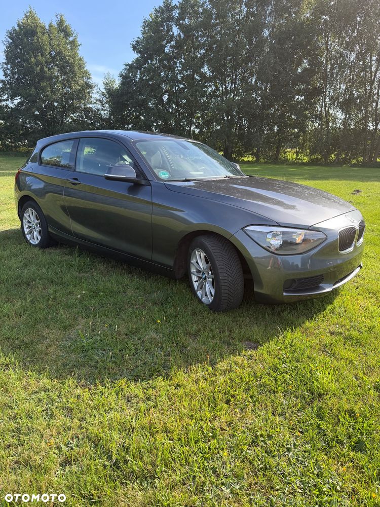 BMW Seria 1 116d DPF - 4