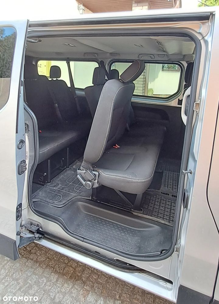 Renault Trafic Grand 1.6 dCi - 7