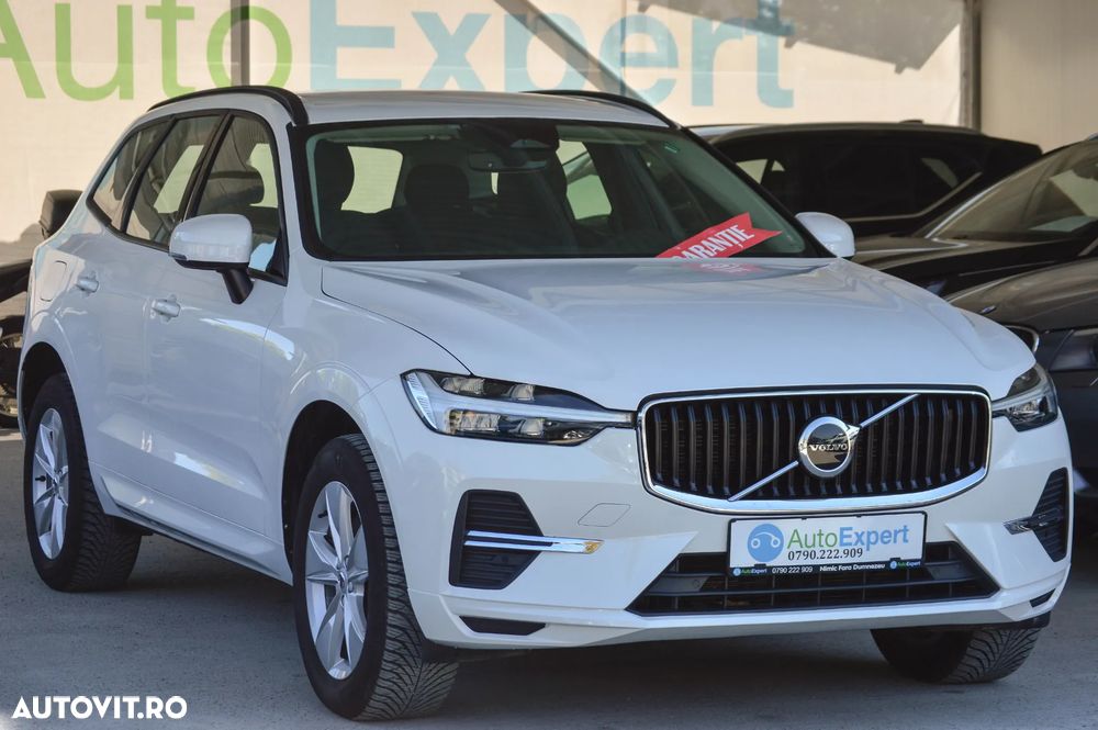 Volvo XC 60 B4 MHEV AT8 AWD Momentum Pro - 28