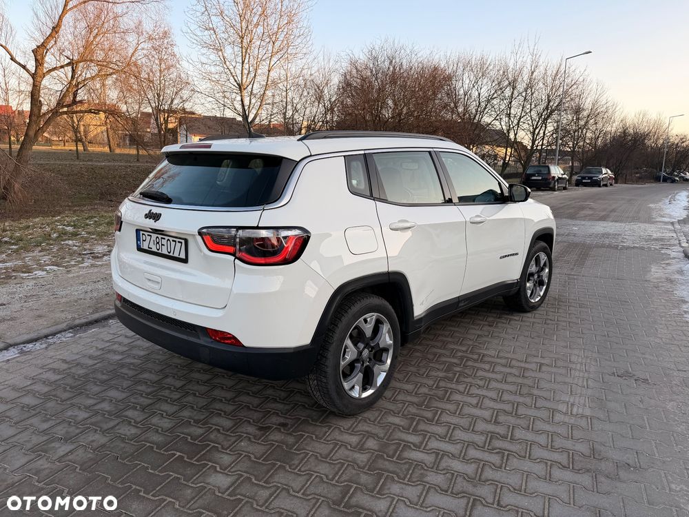 Jeep Compass 1.6 MultiJet Longitude - 11