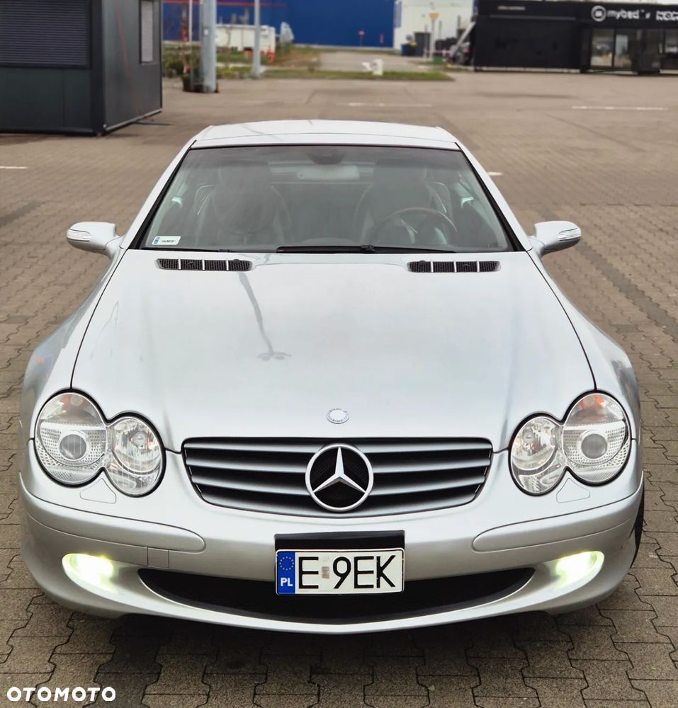 Mercedes-Benz SL - 24