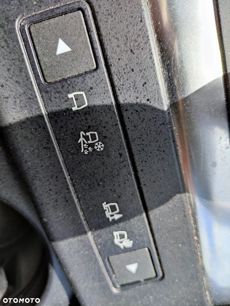 Land Rover Freelander SD4 HSE Luxury - 29