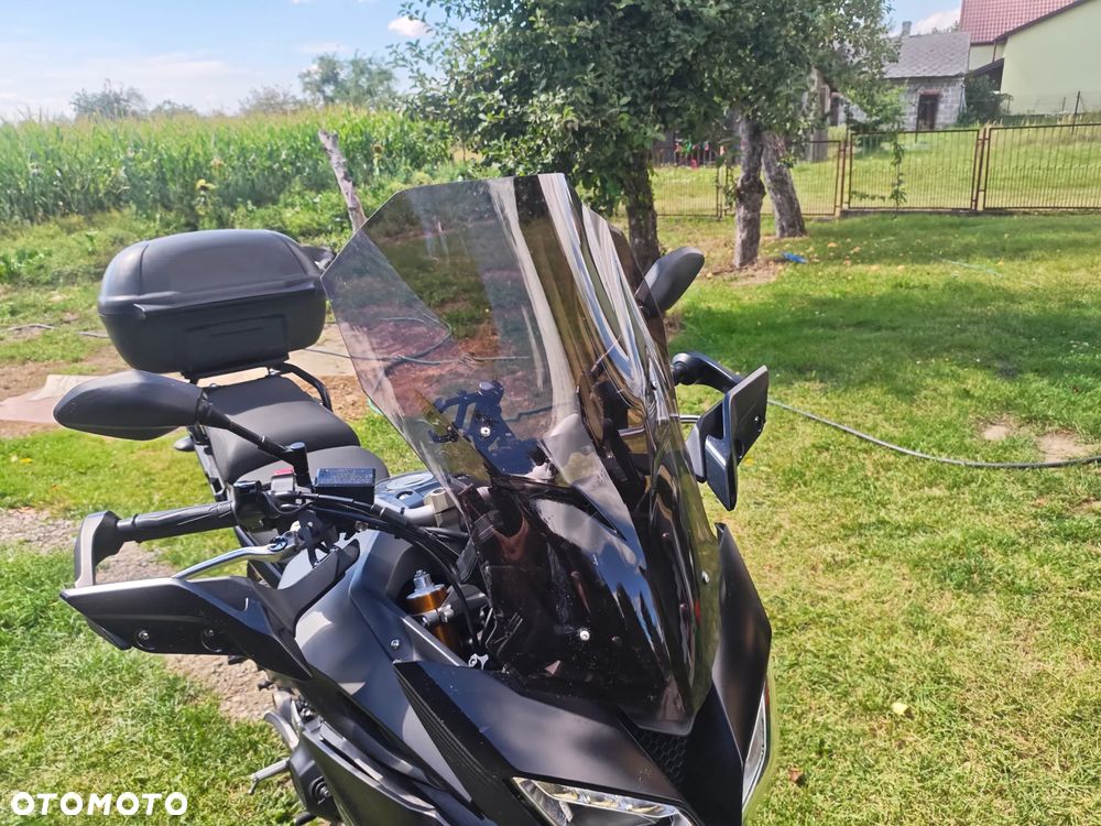 Yamaha MT - 6