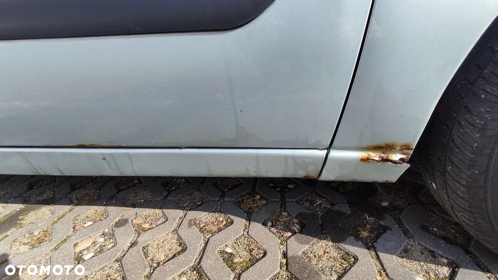 Ford Focus 1.6 Comfort - 19