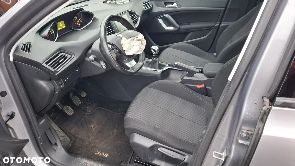 Peugeot 308 PureTech 130 GPF Stop & Start Allure - 13