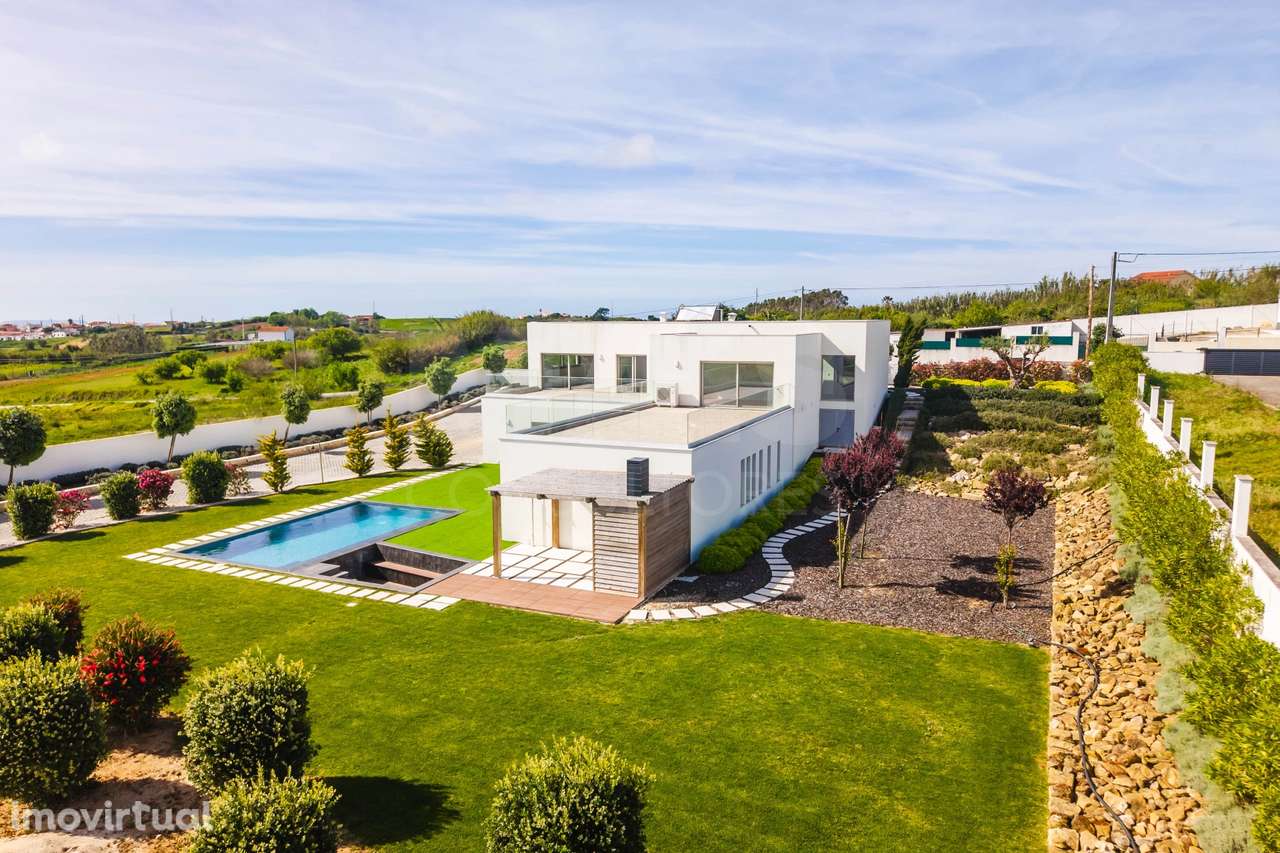 Moradia Contemporânea de Luxo com Vista Barragem, Piscina e 3.000m²... - Grande imagem: 2/50