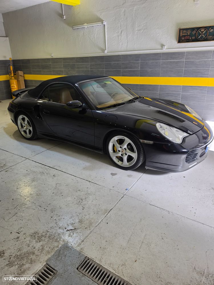 Porsche 911 Série F - 41