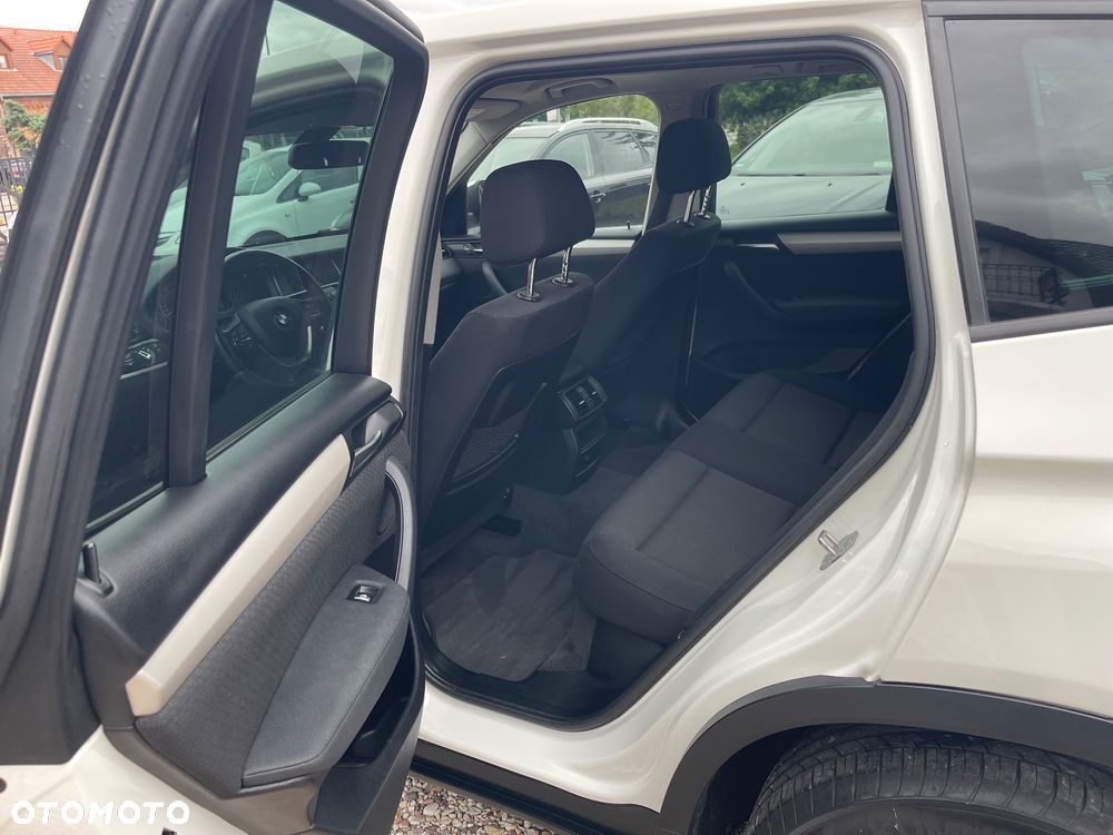 BMW X3 sDrive18d Advantage - 8