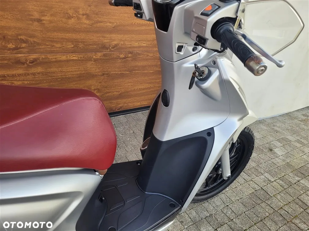 Kymco People - 28