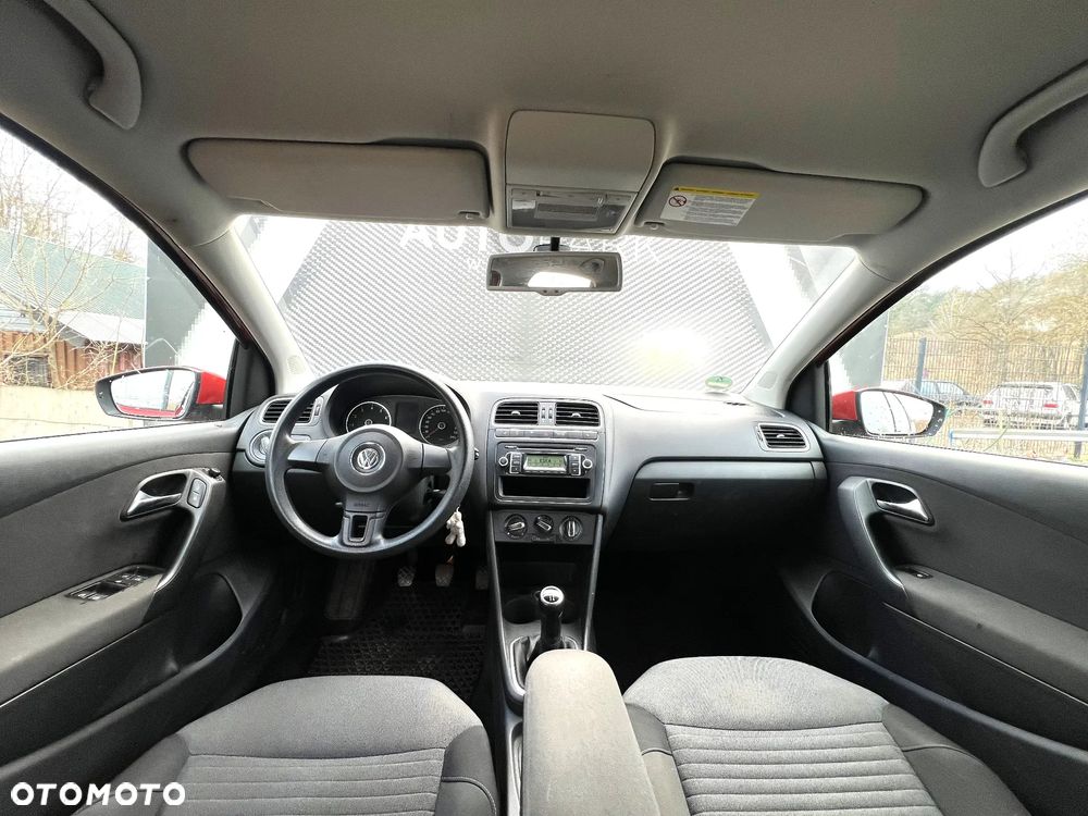 Volkswagen Polo - 2