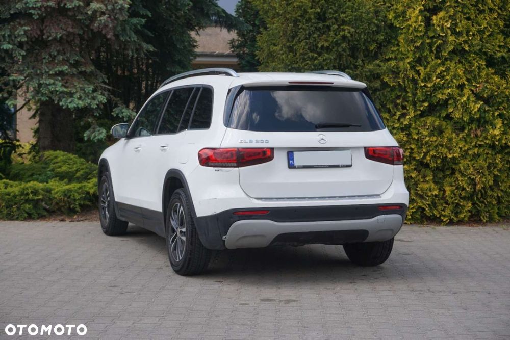 Mercedes-Benz GLB 200 mHEV 7G-DCT - 8
