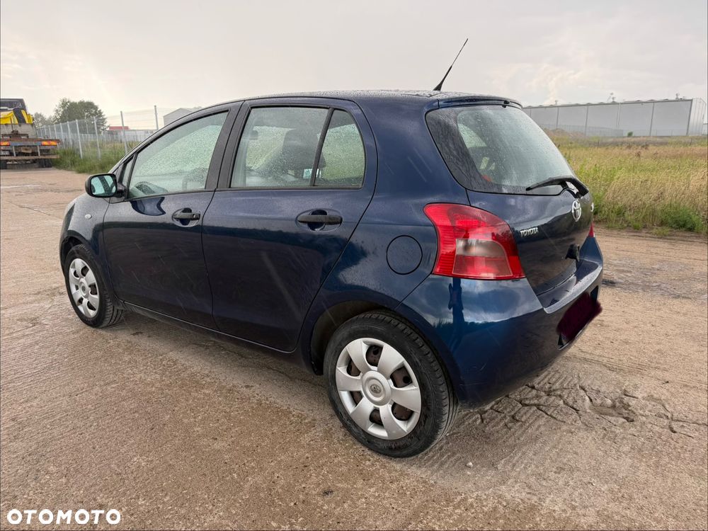 Toyota Yaris 1.0 Luna A/C - 8