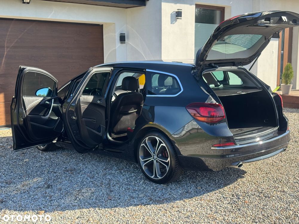 Opel Astra 2.0 BiTurbo CDTI DPF ecoFLEX SportsTourer St - 10
