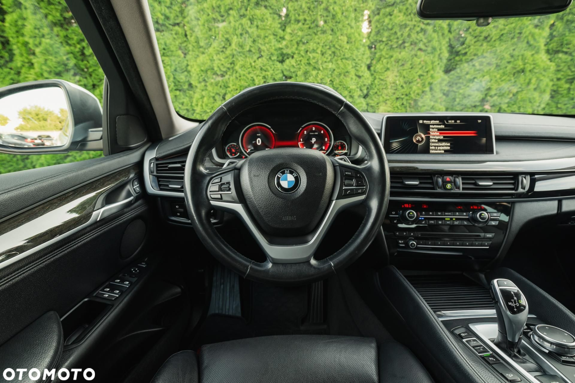 BMW X6 - 11