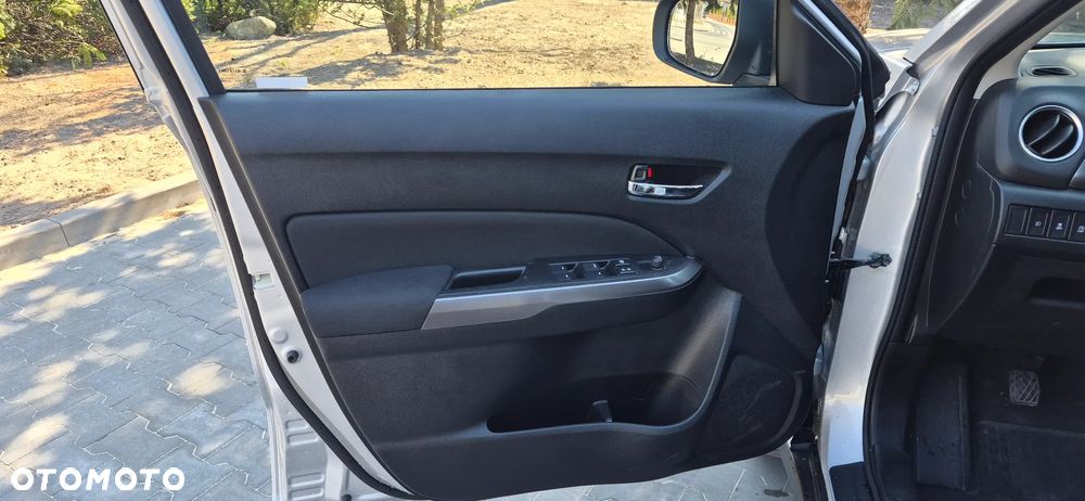 Suzuki Vitara 1.4 Boosterjet mHEV Premium 2WD - 14