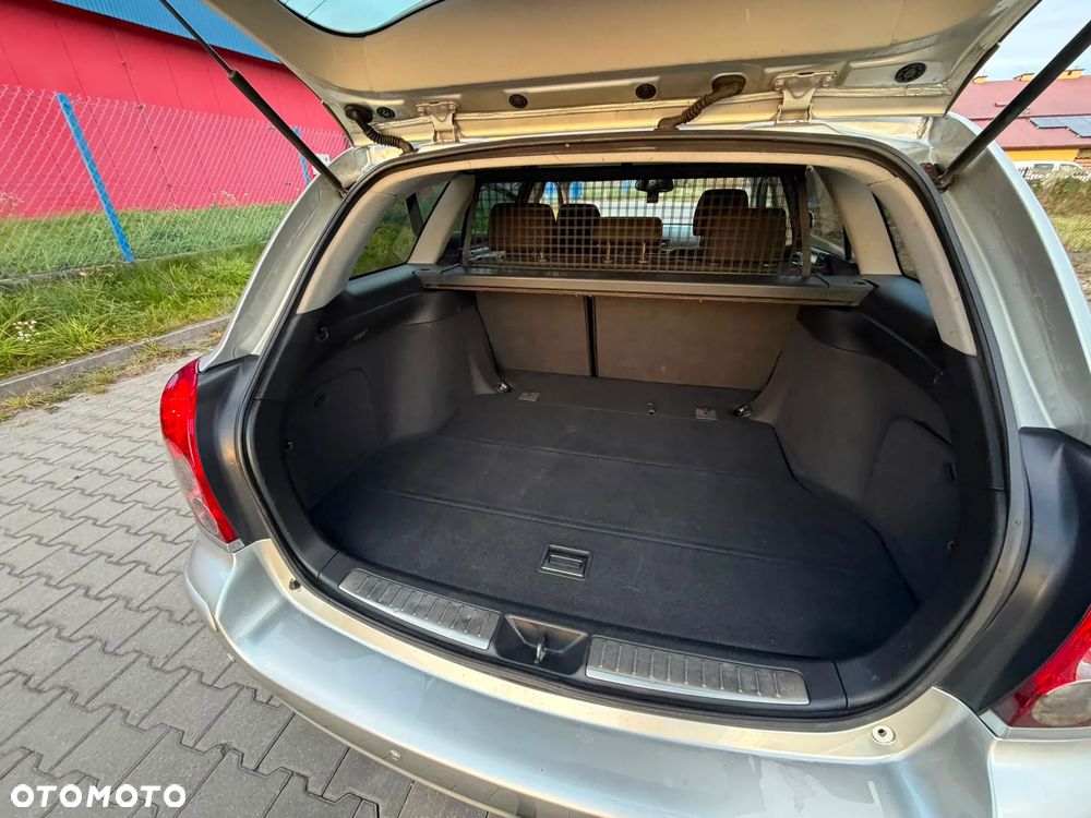 Toyota Avensis 2.0 D-4D Premium - 21