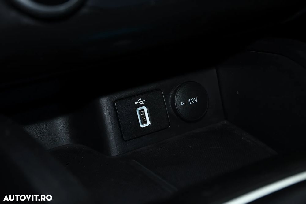 Ford Focus 1.5 EcoBlue Connected - 30