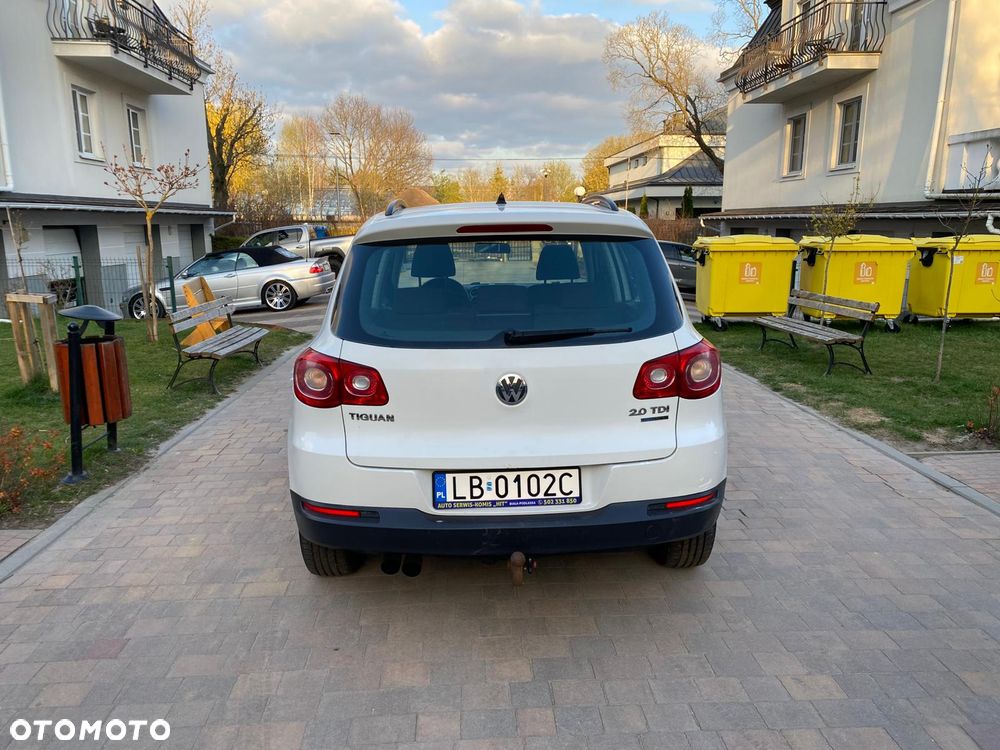Volkswagen Tiguan 2.0 TDI DPF BlueMotion Technology Trend & Fun - 8