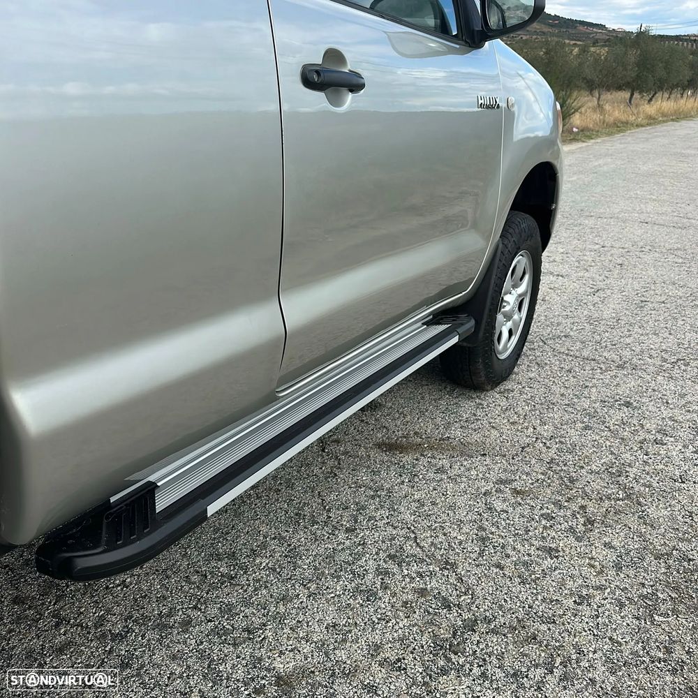 Toyota Hilux 2.5 D-4D 120 CV 4x4 - 4 Lugares - 12