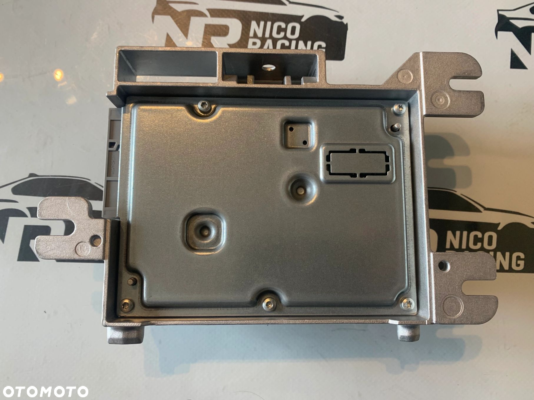 WZMACNIACZ BOOSTER ALEV3 R HARMAN KARDON BMW F44 G42 G87 G20 G30 5A5CA89 - 2