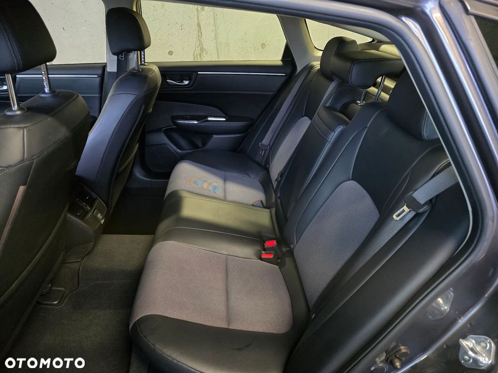 Honda Clarity - 17
