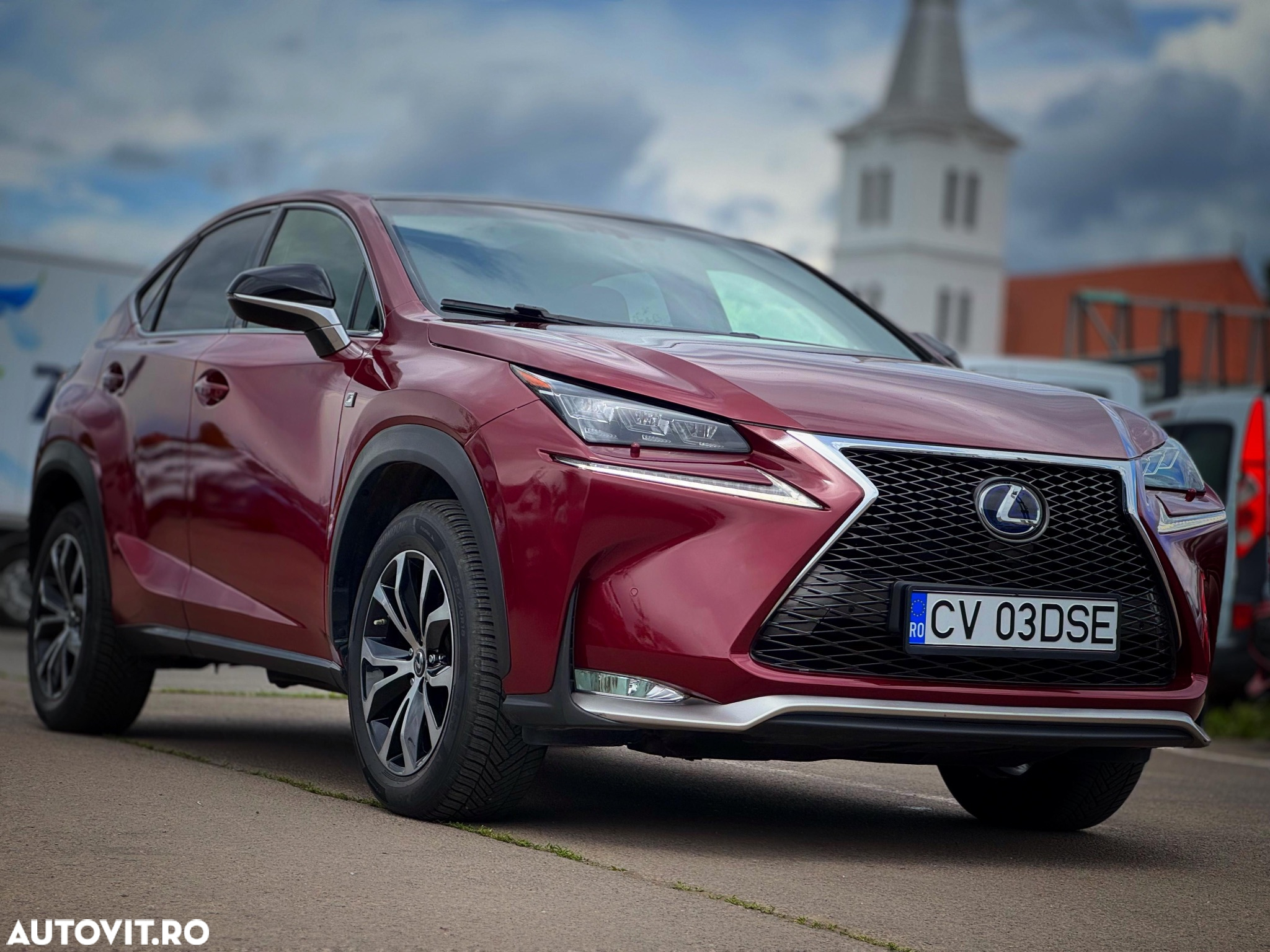 Lexus Seria NX - 9
