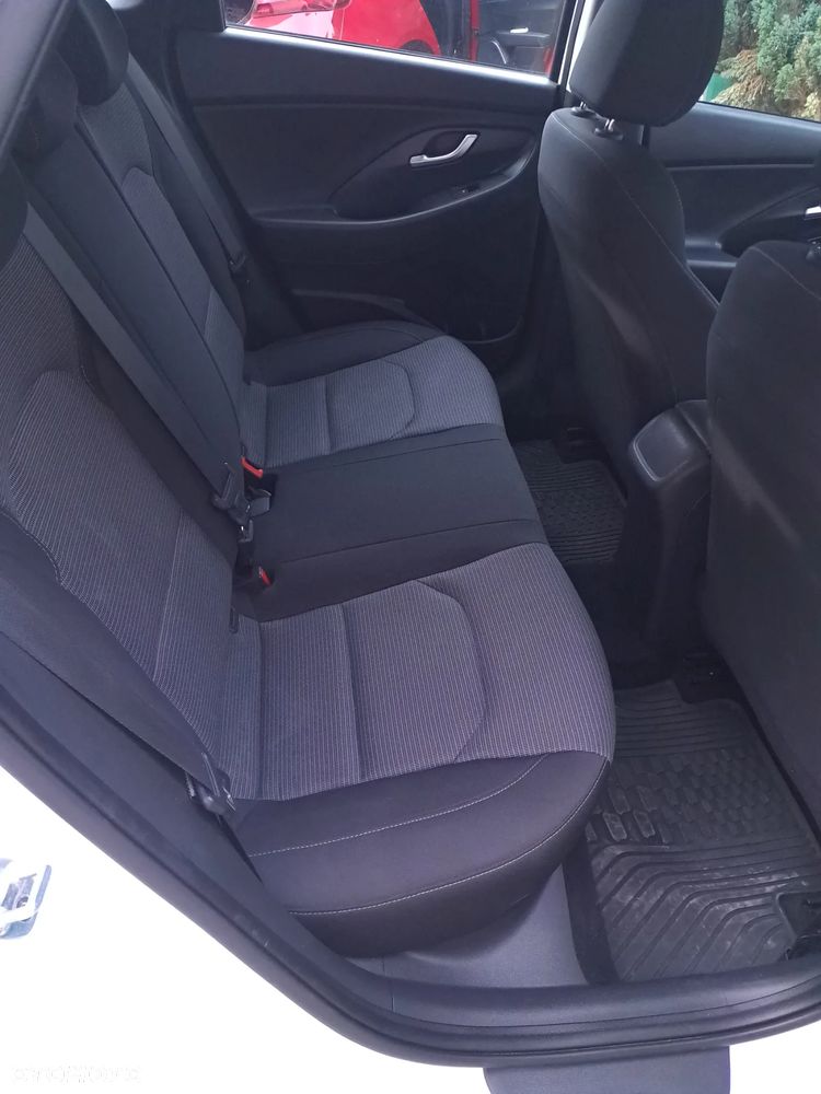 Hyundai i30 - 11