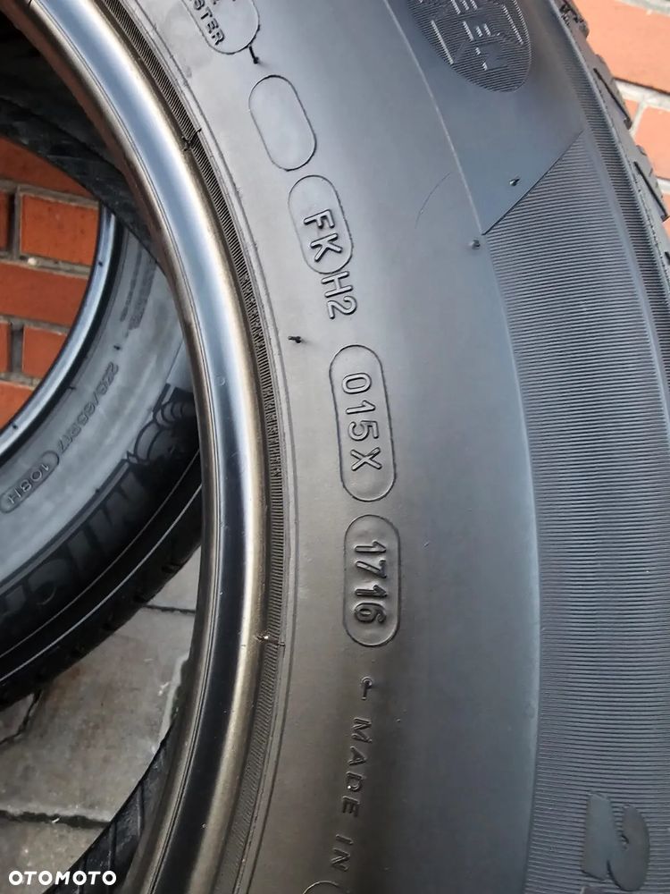 (A11) 235/65R17 108H XL 6,4mm / Michelin Latitude Alpin LA2 - 7