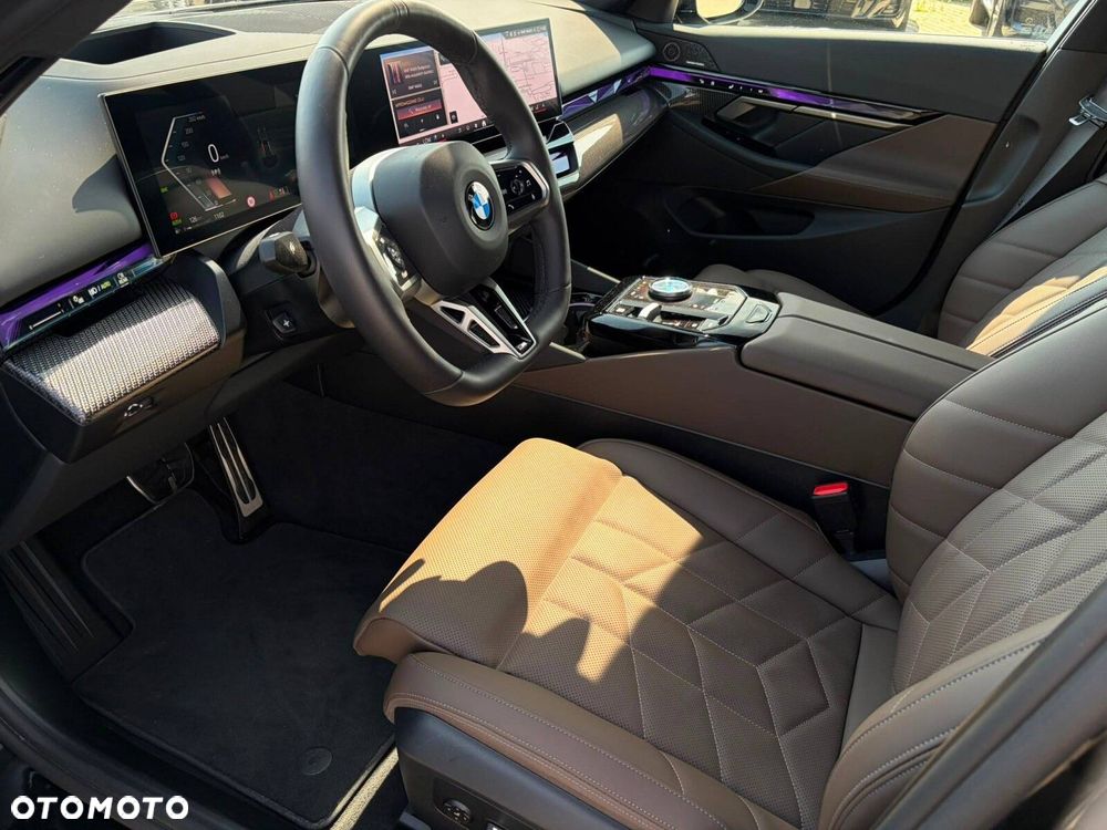 BMW Seria 5 520d xDrive mHEV M Sport - 13