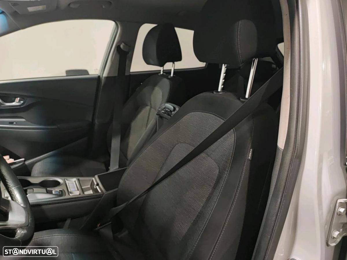 Hyundai Kauai EV 64 kWh Premium - 4