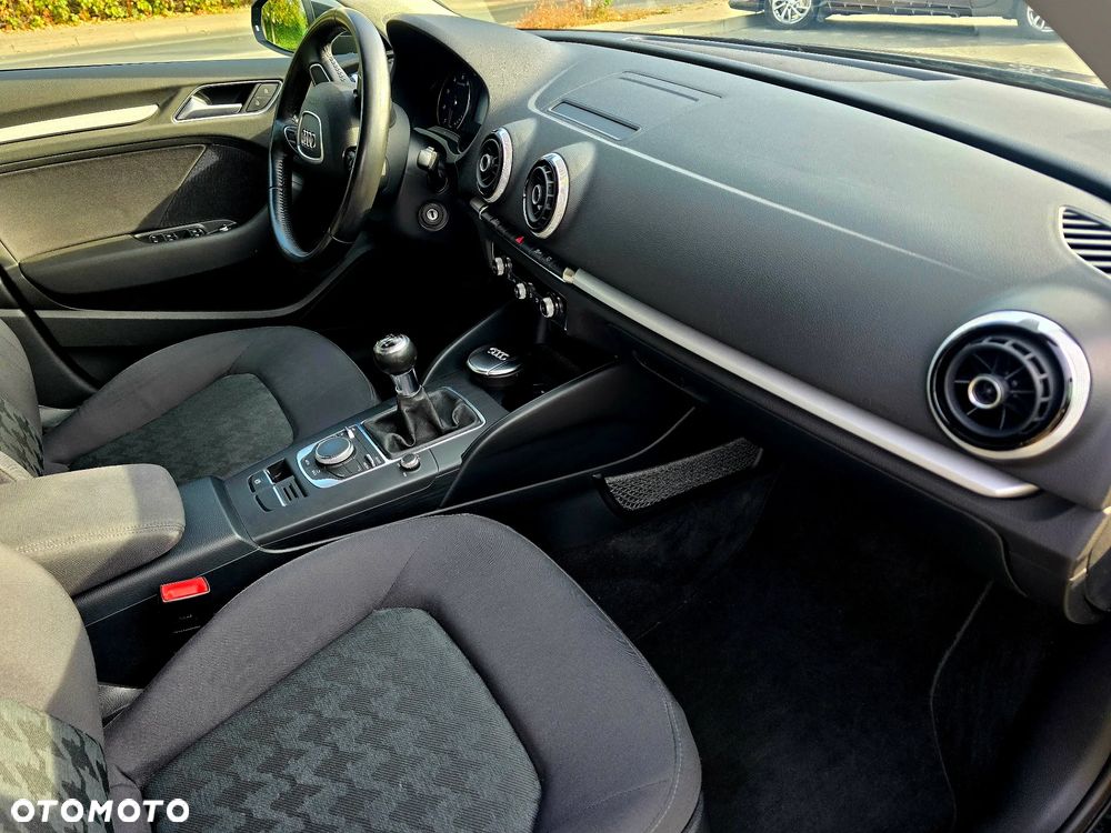 Audi A3 Sportback 1.4 TFSI Attraction - 9