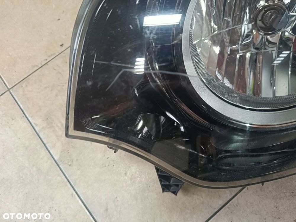 RENAULT TWINGO III LAMPA PRZÓD LEWA 011561-011 - 2